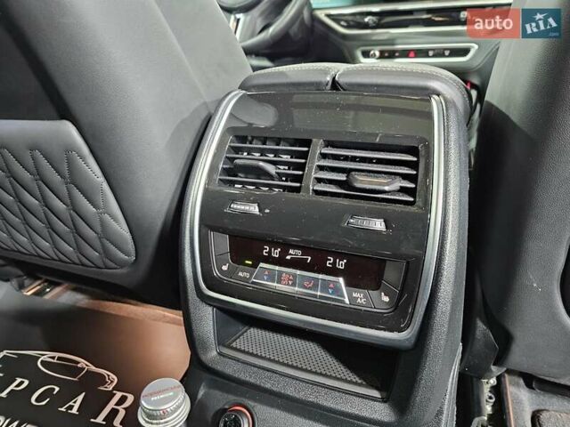 Синій БМВ X7, об'ємом двигуна 4.39 л та пробігом 74 тис. км за 129999 $, фото 21 на Automoto.ua