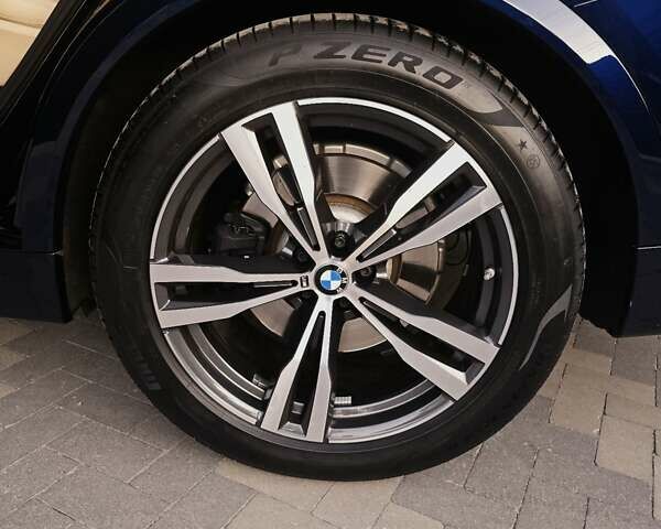 Синий БМВ X7, объемом двигателя 3 л и пробегом 30 тыс. км за 95000 $, фото 26 на Automoto.ua