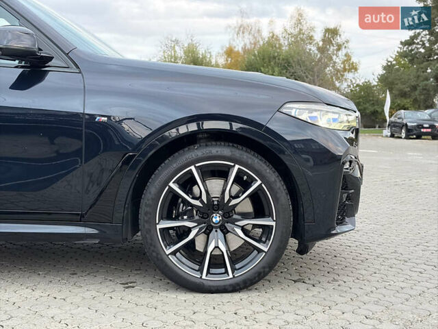 Синий БМВ X7, объемом двигателя 2.99 л и пробегом 65 тыс. км за 96000 $, фото 5 на Automoto.ua
