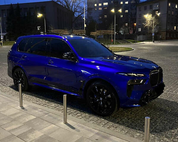 Синий БМВ X7, объемом двигателя 4.39 л и пробегом 31 тыс. км за 150000 $, фото 1 на Automoto.ua