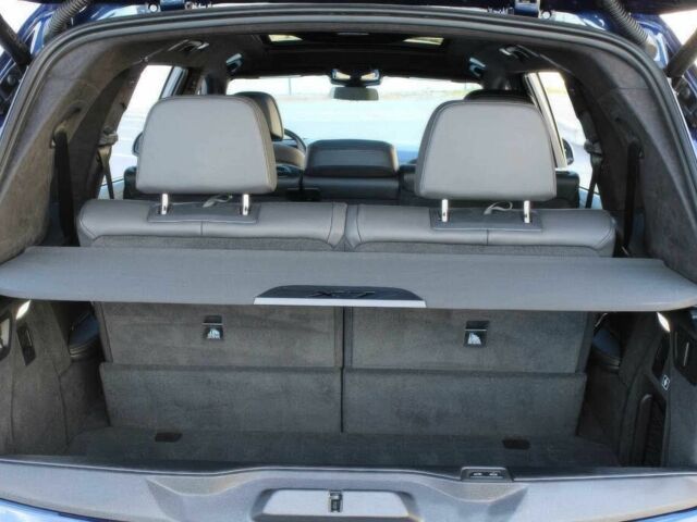 Синий БМВ X7, объемом двигателя 4.4 л и пробегом 14 тыс. км за 31000 $, фото 13 на Automoto.ua