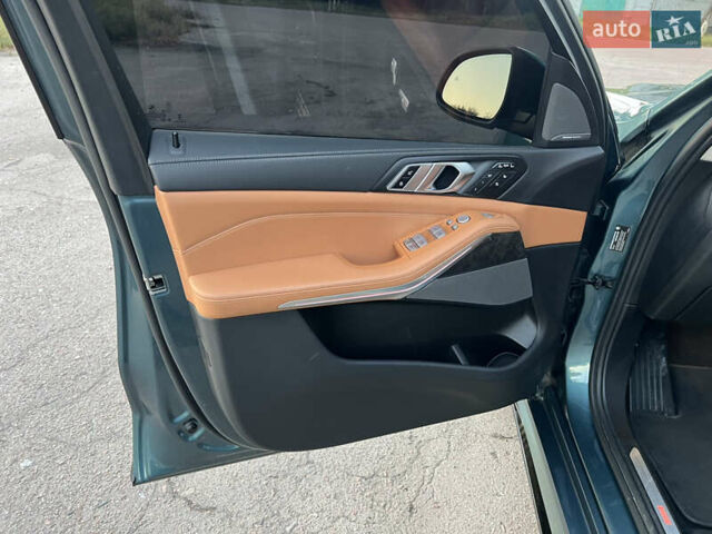 Синий БМВ X7, объемом двигателя 3 л и пробегом 59 тыс. км за 99999 $, фото 32 на Automoto.ua