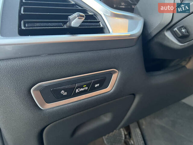 Синий БМВ X7, объемом двигателя 3 л и пробегом 59 тыс. км за 99999 $, фото 43 на Automoto.ua