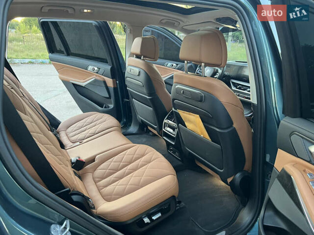 Синий БМВ X7, объемом двигателя 3 л и пробегом 59 тыс. км за 99999 $, фото 47 на Automoto.ua