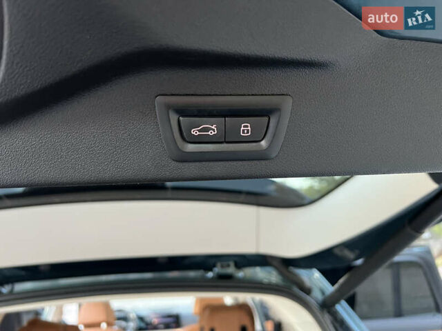 Синий БМВ X7, объемом двигателя 3 л и пробегом 59 тыс. км за 99999 $, фото 55 на Automoto.ua