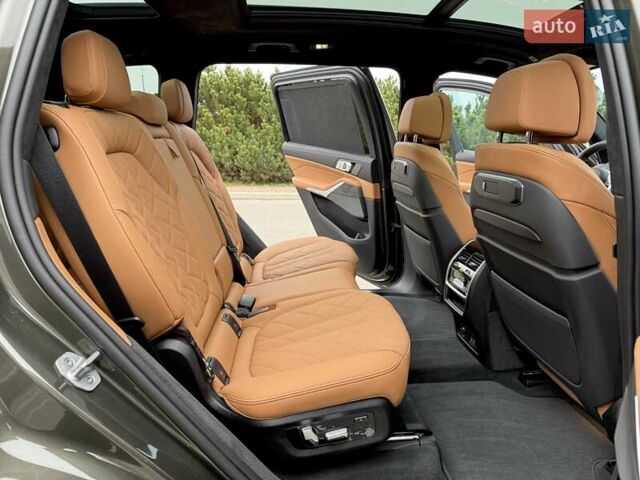 Зеленый БМВ X7, объемом двигателя 3 л и пробегом 4 тыс. км за 99500 $, фото 42 на Automoto.ua