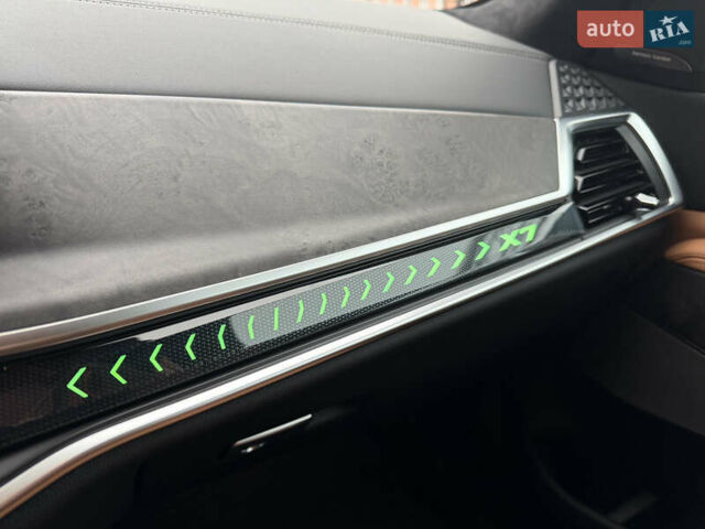 Зелений БМВ X7, об'ємом двигуна 3 л та пробігом 4 тис. км за 105000 $, фото 13 на Automoto.ua