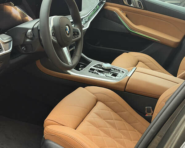 Зелений БМВ X7, об'ємом двигуна 3 л та пробігом 4 тис. км за 105000 $, фото 8 на Automoto.ua