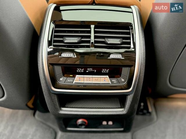 Зеленый БМВ X7, объемом двигателя 3 л и пробегом 4 тыс. км за 99500 $, фото 49 на Automoto.ua