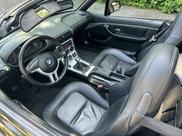 Черный БМВ Зет 3, объемом двигателя 1.9 л и пробегом 380 тыс. км за 9899 $, фото 15 на Automoto.ua