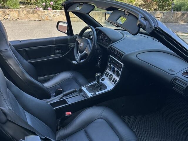 Черный БМВ Зет 3, объемом двигателя 1.9 л и пробегом 380 тыс. км за 9899 $, фото 18 на Automoto.ua