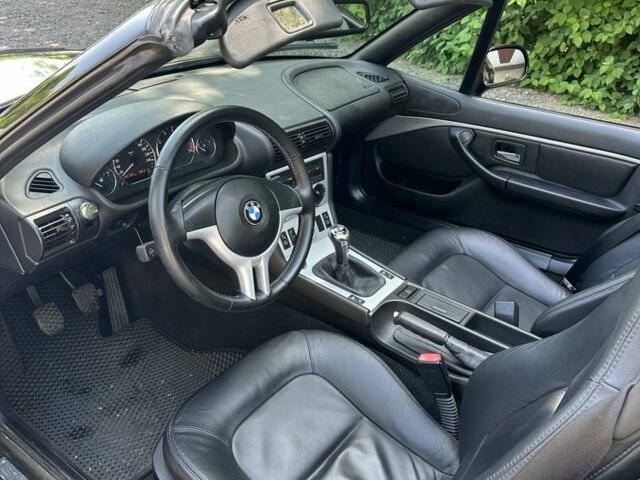 Черный БМВ Зет 3, объемом двигателя 1.9 л и пробегом 380 тыс. км за 9899 $, фото 19 на Automoto.ua