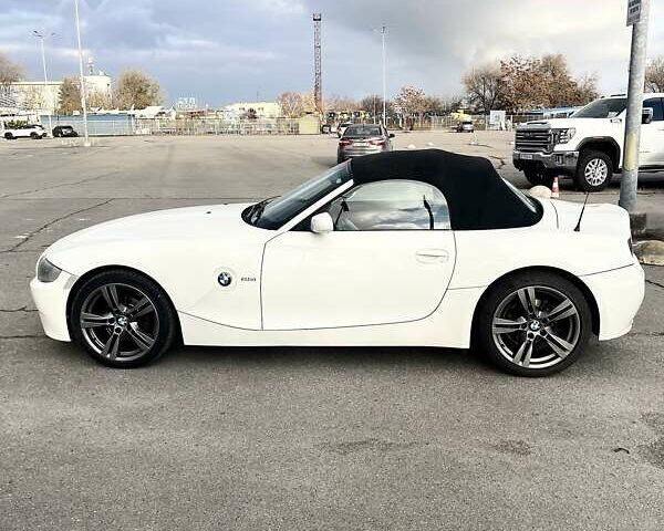 Белый БМВ Зет 4, объемом двигателя 2.5 л и пробегом 165 тыс. км за 10999 $, фото 1 на Automoto.ua