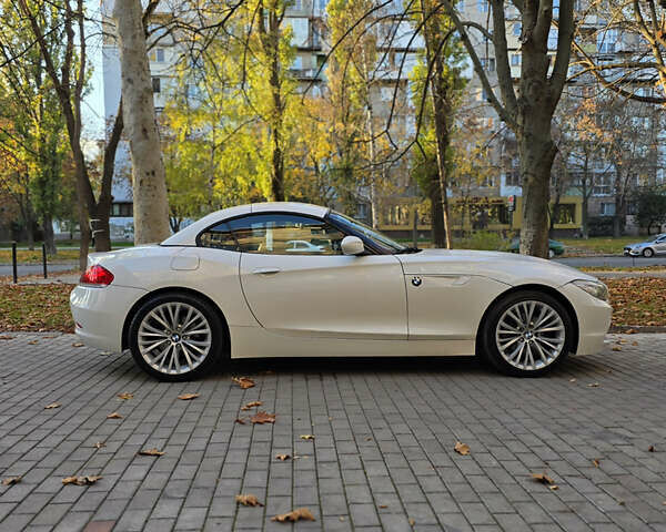 Белый БМВ Зет 4, объемом двигателя 2.5 л и пробегом 127 тыс. км за 17500 $, фото 2 на Automoto.ua