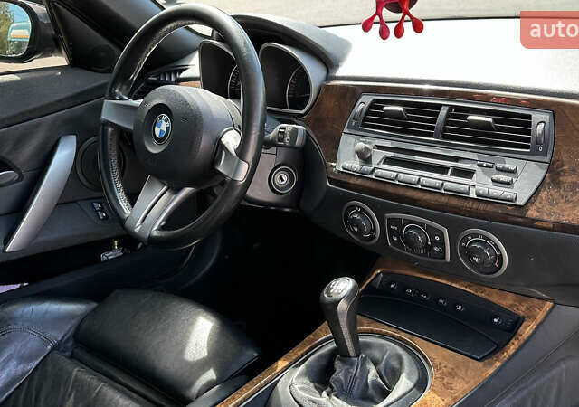 Черный БМВ Зет 4, объемом двигателя 2 л и пробегом 224 тыс. км за 7700 $, фото 13 на Automoto.ua