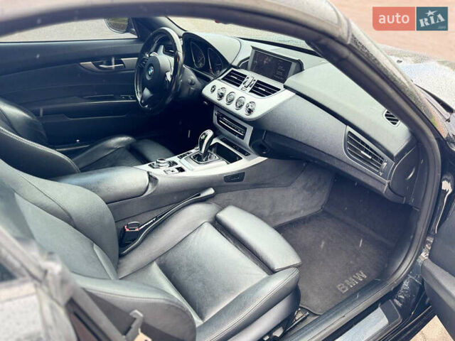 Черный БМВ Зет 4, объемом двигателя 3 л и пробегом 190 тыс. км за 19999 $, фото 5 на Automoto.ua