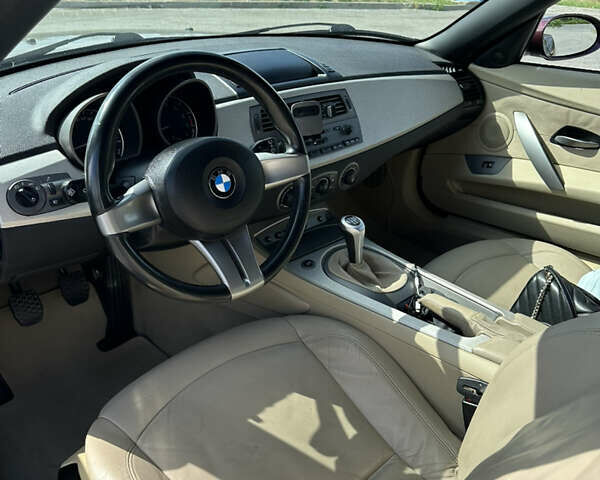 Красный БМВ Зет 4, объемом двигателя 2.49 л и пробегом 92 тыс. км за 10900 $, фото 48 на Automoto.ua