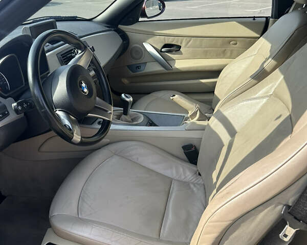 Красный БМВ Зет 4, объемом двигателя 2.49 л и пробегом 92 тыс. км за 10900 $, фото 18 на Automoto.ua