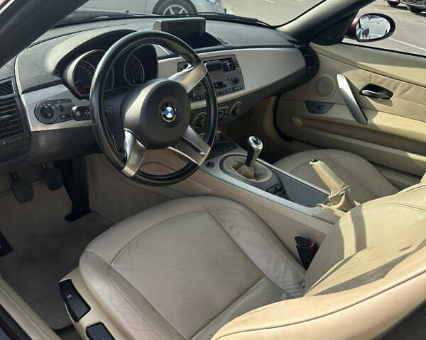 Красный БМВ Зет 4, объемом двигателя 2.49 л и пробегом 92 тыс. км за 10900 $, фото 17 на Automoto.ua