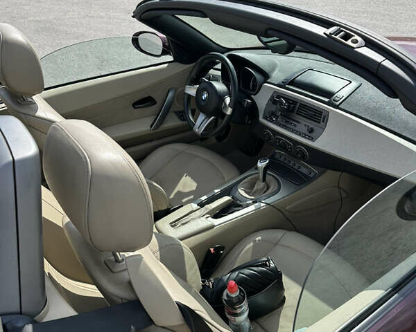 Красный БМВ Зет 4, объемом двигателя 2.49 л и пробегом 92 тыс. км за 10900 $, фото 61 на Automoto.ua