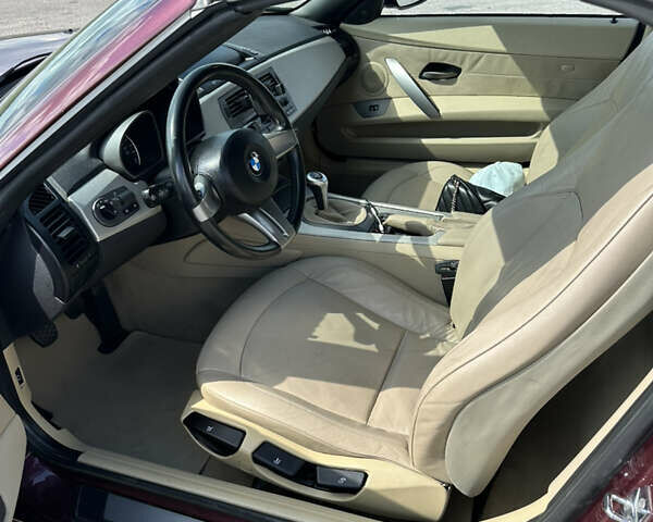 Красный БМВ Зет 4, объемом двигателя 2.49 л и пробегом 92 тыс. км за 10900 $, фото 53 на Automoto.ua