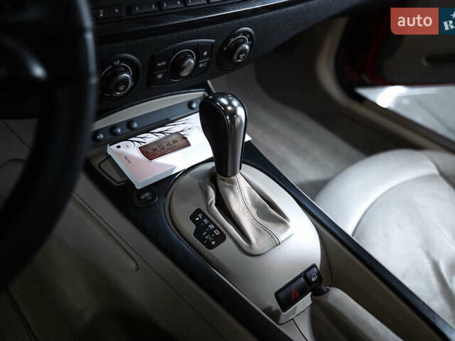 Красный БМВ Зет 4, объемом двигателя 3 л и пробегом 96 тыс. км за 16000 $, фото 6 на Automoto.ua