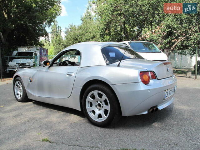 Серый БМВ Зет 4, объемом двигателя 3 л и пробегом 181 тыс. км за 9900 $, фото 6 на Automoto.ua