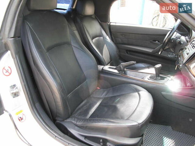 Серый БМВ Зет 4, объемом двигателя 3 л и пробегом 181 тыс. км за 9900 $, фото 23 на Automoto.ua