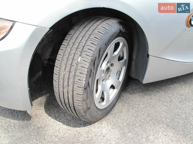 Серый БМВ Зет 4, объемом двигателя 3 л и пробегом 181 тыс. км за 9900 $, фото 54 на Automoto.ua