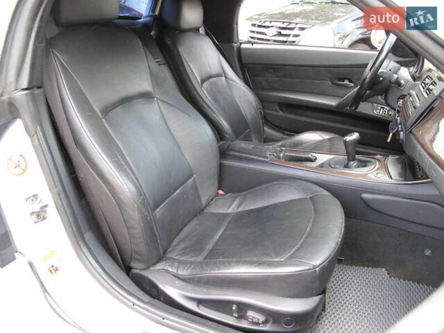 Серый БМВ Зет 4, объемом двигателя 3 л и пробегом 181 тыс. км за 9900 $, фото 43 на Automoto.ua