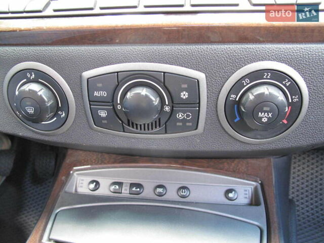 Серый БМВ Зет 4, объемом двигателя 3 л и пробегом 181 тыс. км за 9900 $, фото 89 на Automoto.ua