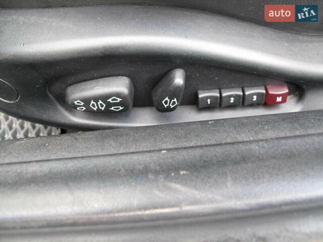 Серый БМВ Зет 4, объемом двигателя 3 л и пробегом 181 тыс. км за 9900 $, фото 18 на Automoto.ua