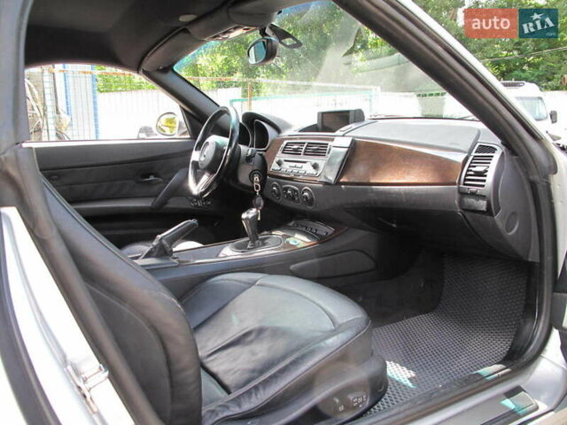 Серый БМВ Зет 4, объемом двигателя 3 л и пробегом 181 тыс. км за 9900 $, фото 24 на Automoto.ua