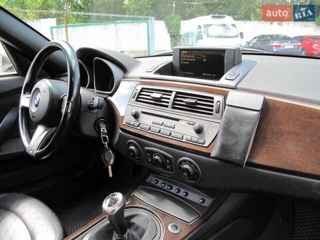 Серый БМВ Зет 4, объемом двигателя 3 л и пробегом 181 тыс. км за 9900 $, фото 28 на Automoto.ua