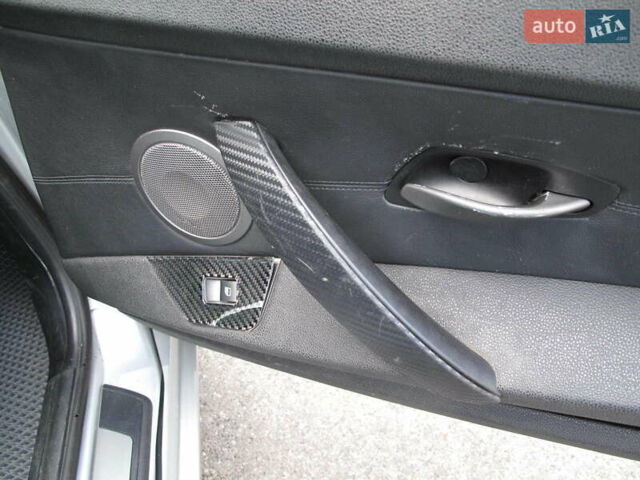 Серый БМВ Зет 4, объемом двигателя 3 л и пробегом 181 тыс. км за 9900 $, фото 46 на Automoto.ua
