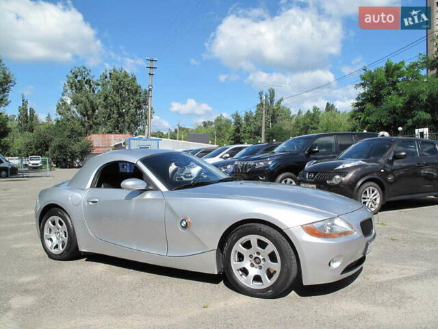 Серый БМВ Зет 4, объемом двигателя 3 л и пробегом 181 тыс. км за 9900 $, фото 10 на Automoto.ua