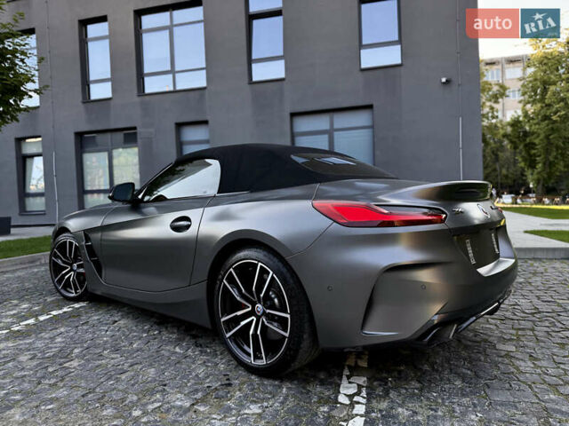 Серый БМВ Зет 4, объемом двигателя 3 л и пробегом 19 тыс. км за 49900 $, фото 48 на Automoto.ua