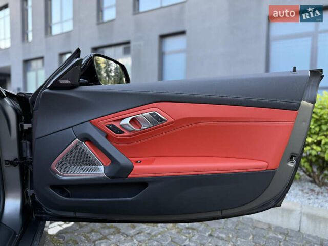 Серый БМВ Зет 4, объемом двигателя 3 л и пробегом 19 тыс. км за 49900 $, фото 88 на Automoto.ua