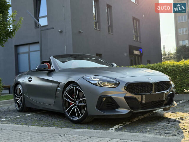 Серый БМВ Зет 4, объемом двигателя 3 л и пробегом 19 тыс. км за 49900 $, фото 3 на Automoto.ua