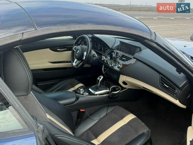 Синій БМВ Зет 4, об'ємом двигуна 2 л та пробігом 200 тис. км за 16000 $, фото 10 на Automoto.ua