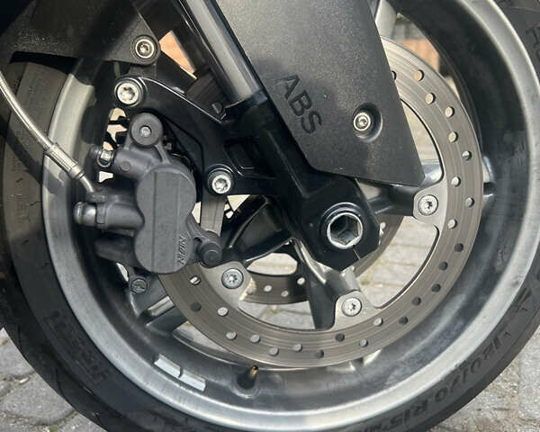 Серый БМВ C 650GT, объемом двигателя 0.65 л и пробегом 20 тыс. км за 6400 $, фото 13 на Automoto.ua