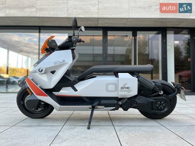 Белый БМВ CE 04, объемом двигателя 0 л и пробегом 3 тыс. км за 11106 $, фото 2 на Automoto.ua