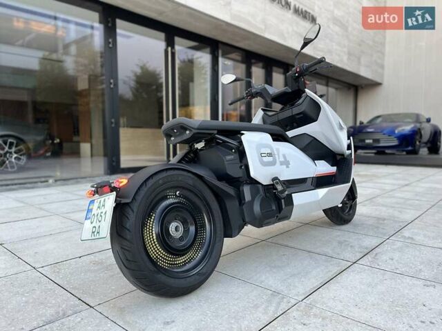 Белый БМВ CE 04, объемом двигателя 0 л и пробегом 3 тыс. км за 11106 $, фото 5 на Automoto.ua