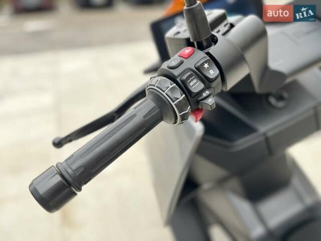 Серый БМВ CE 04, объемом двигателя 0 л и пробегом 4 тыс. км за 8761 $, фото 13 на Automoto.ua