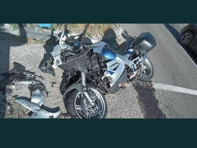 БМВ Другая 2001 в Ровно на Automoto.ua БМВ Другая, объемом двигателя 1 л и пробегом 0 тыс. км за 2200 $, фото 3 на Automoto.ua