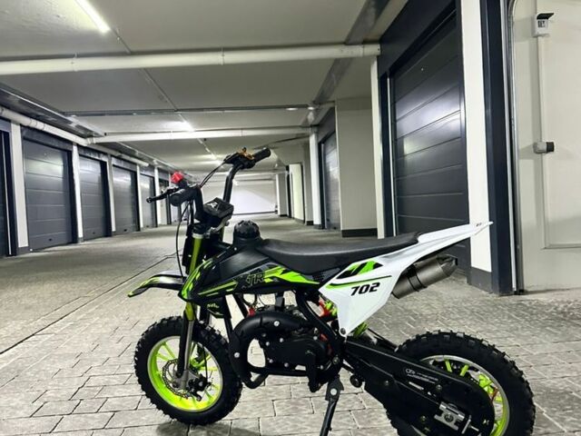 БМВ Другая, объемом двигателя 50 л и пробегом 0 тыс. км за 291 $, фото 7 на Automoto.ua