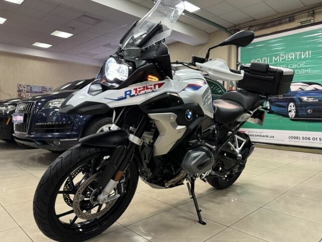 БМВ Другая, объемом двигателя 1.25 л и пробегом 0 тыс. км за 18000 $, фото 1 на Automoto.ua