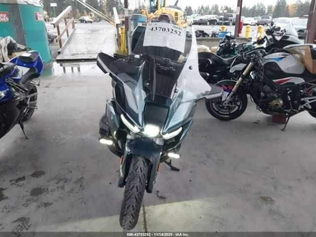 БМВ Другая, объемом двигателя 1.3 л и пробегом 0 тыс. км за 16000 $, фото 9 на Automoto.ua