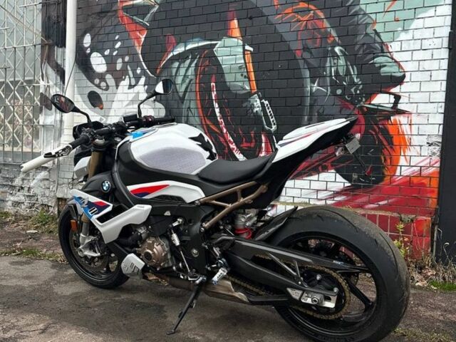 БМВ Другая, объемом двигателя 0 л и пробегом 0 тыс. км за 19000 $, фото 5 на Automoto.ua