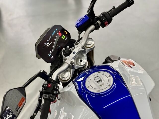 БМВ Другая, объемом двигателя 0.9 л и пробегом 0 тыс. км за 11000 $, фото 5 на Automoto.ua